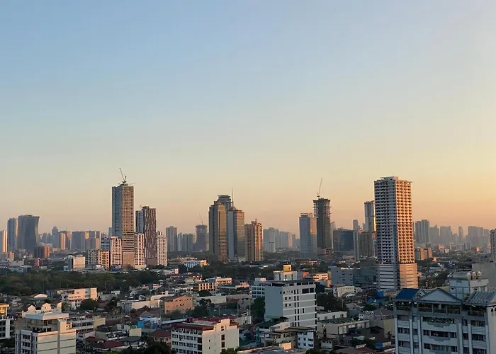 Apartahotel 2br Cozy In Cubao With Skyline View