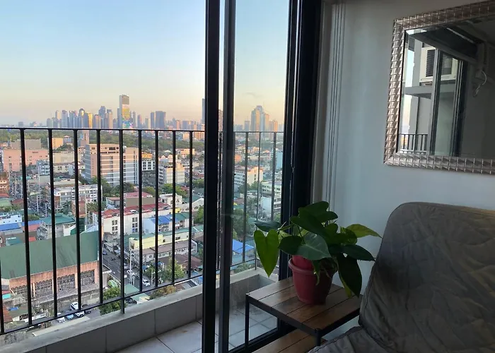 Apartahotel 2br Cozy In Cubao With Skyline View *